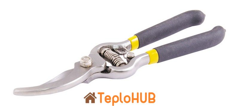 Секатор садовий MASTERTOOL 200 мм ручки метал+PVC лезо С45 14-6113